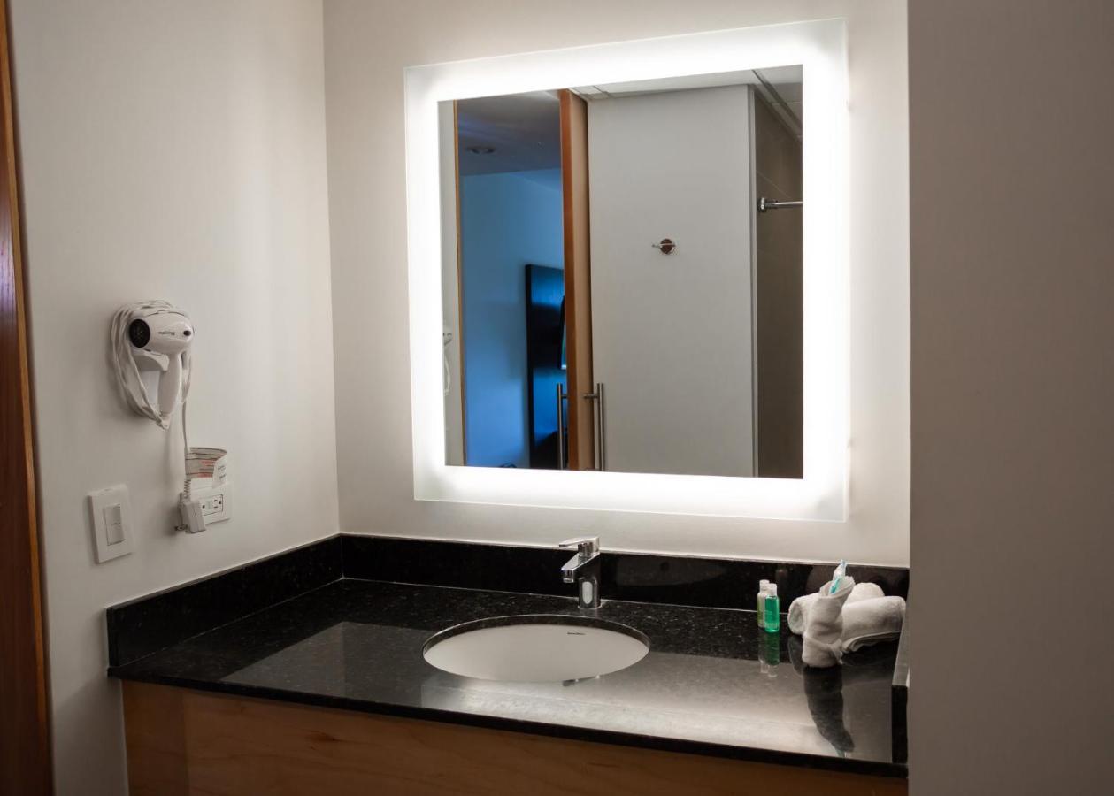 Holiday Inn Express Managua By Ihg Екстер'єр фото