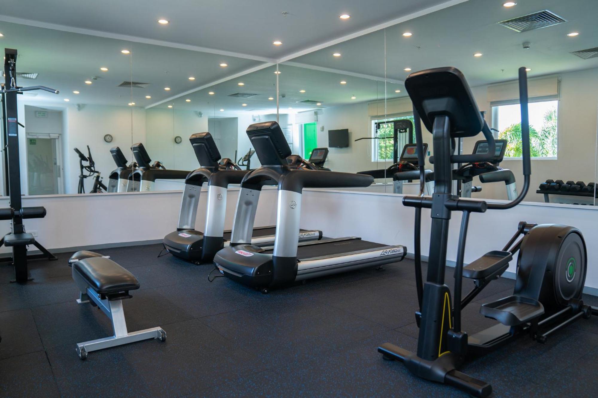Holiday Inn Express Managua By Ihg Екстер'єр фото