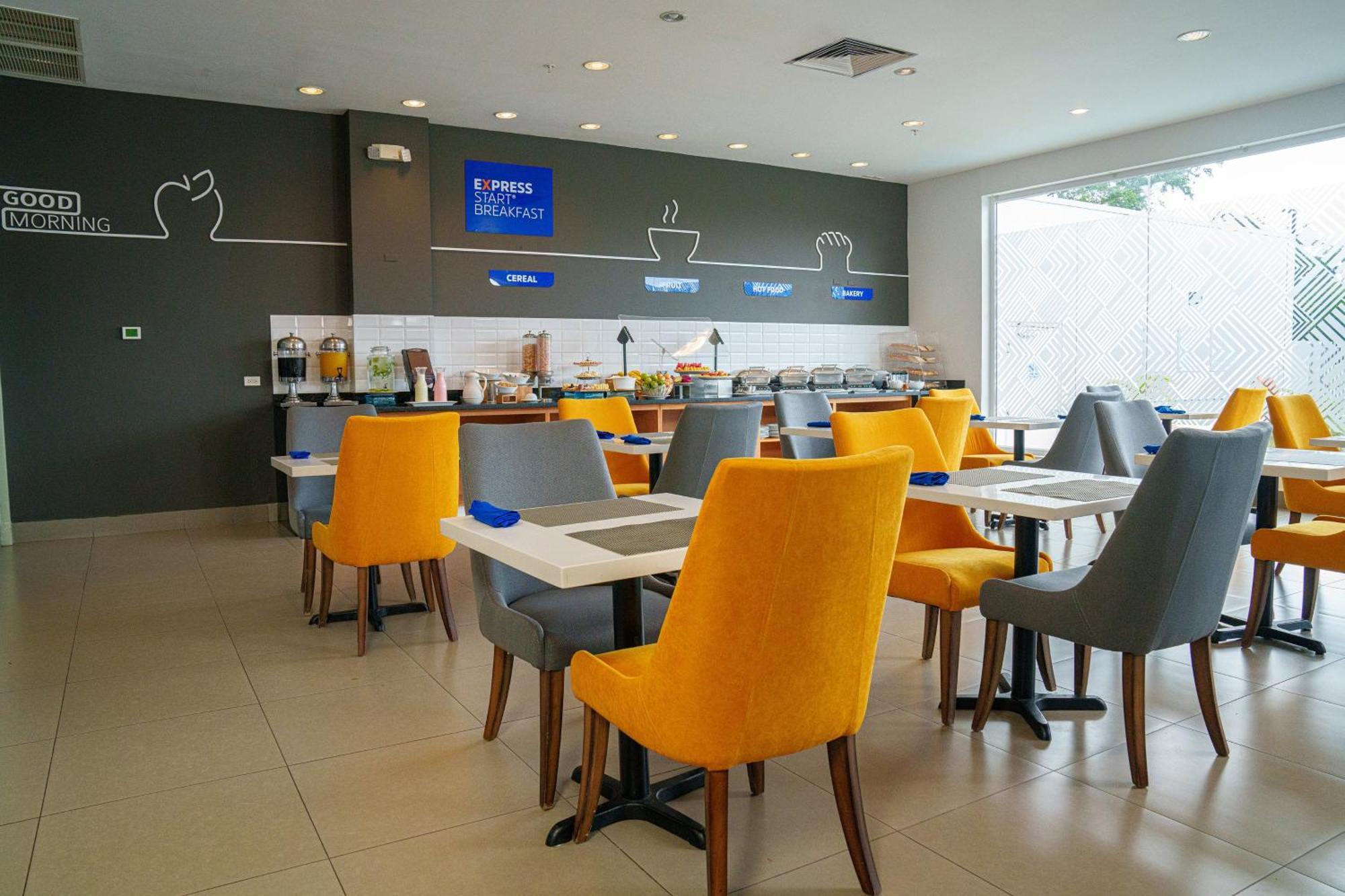 Holiday Inn Express Managua By Ihg Екстер'єр фото