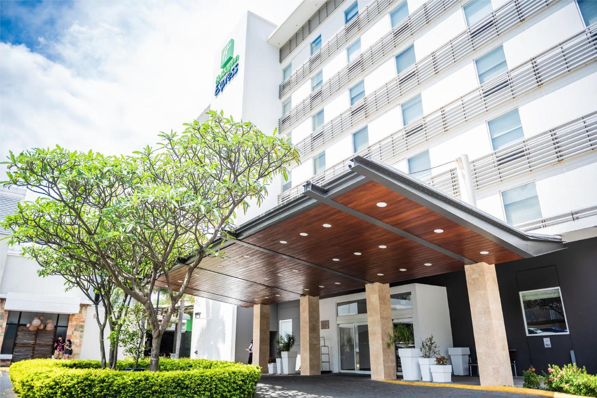 Holiday Inn Express Managua By Ihg Екстер'єр фото